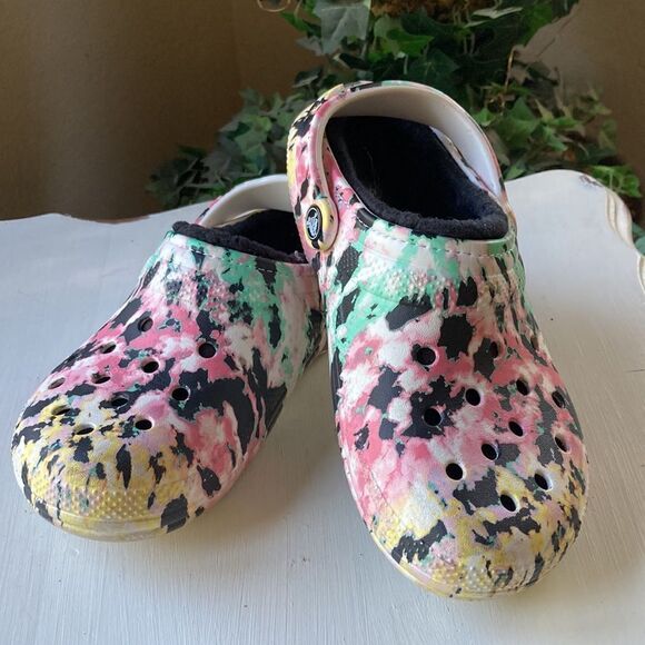 Crocs Dual Comfort Classic Lined Tie-Dye Multi Color Unisex Slip On Crocs - Picture 1 of 12